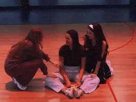 Oliviabay GIF