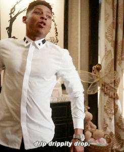 giphy.gif?cid=790b76115d02ec826155757767