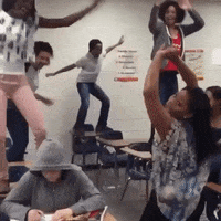 200w.gif?cid=19f5b51a5bf958ec375550644d9