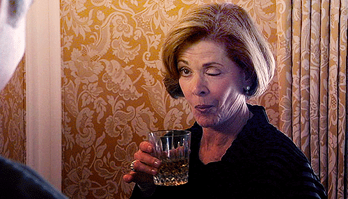 Lucille Bluth Eye GIF - Find & Share on GIPHY