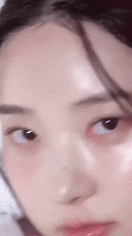 Make Up Girl GIF by Zennyrt