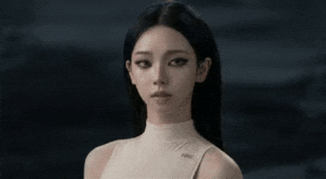 Karina GIF