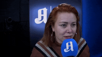 Serieprat GIF
