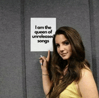 Lana Del Rey GIF