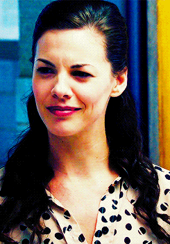 Jennifer Blake GIFs - Get the best GIF on GIPHY