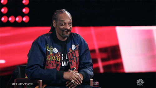 Snoop Dogg: The Iconic Trailblazer 🎤🐾
