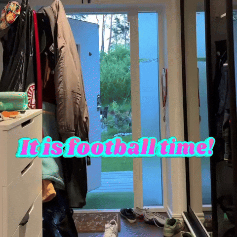 Football Comedy GIF by Gibo Hopar