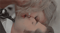 music video kiss taylor swift 1989 blank space GIF