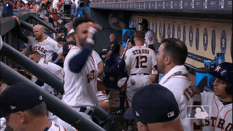 Jose Altuve jumps to swing at a pitch (GIF)