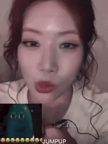 Kim Lip Blue Slime GIF