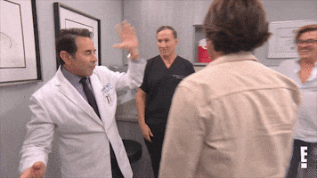 200.gif?cid=fc005b08589ac623fe2b17f790edd41fa668bd187cad61b4&rid=200.gif&ct=g