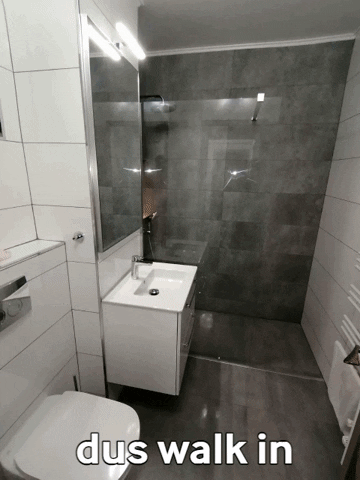 Baie Dus Walk In GIF
