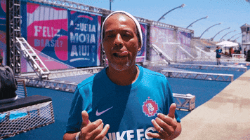 R10 GIF
