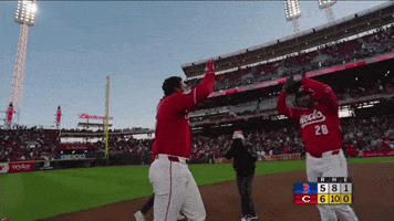 Cincinnati Reds Win GIF by MLB