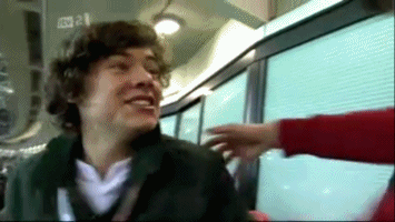 Harry-styles-funny-moments GIFs - Get the best GIF on GIPHY