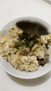 Zairyo Salmon Pot Rice