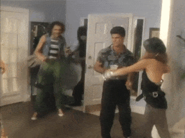 200.gif?cid=fc005b0825607f1fc907da50fa2729f35d12b33747bcb2d5&rid=200.gif&ct=g