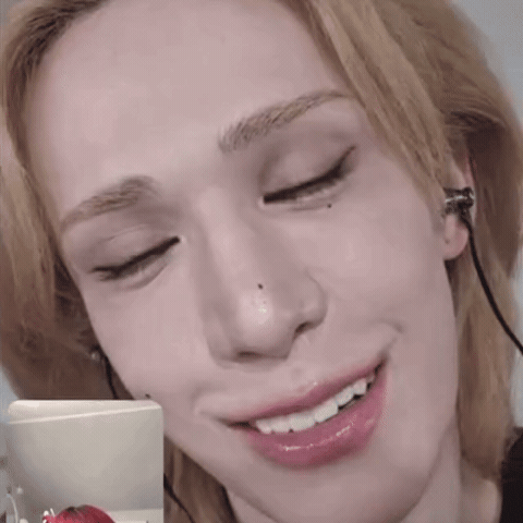 Muti GIF