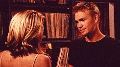 one tree hill king and queen of otp GIF
