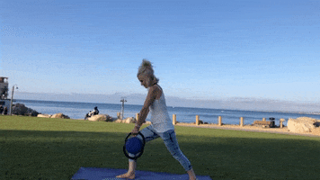 1 Arm Dumbbell Row GIF