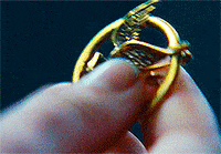 Peeta-mellark-and-katniss-everdeen GIFs - Get the best GIF on GIPHY