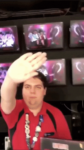 giphy.gif?cid=9b38fe91c2m7zo8g2at4qxi4lgatwia4vu3fn0bf2jh7h588&ep=v1_gifs_username&rid=giphy.gif&ct=g