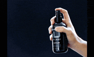 zgfydghzaxromdfaz21hawwuy29t  GIF