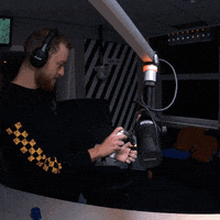 200.gif?cid=fc005b0869820a8943bd9e61905f27d32ecdc36428b783ac&rid=200.gif&ct=g