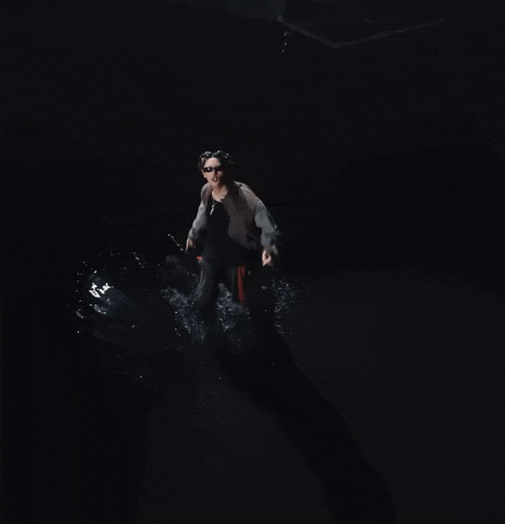 Long Shot 우진 GIF