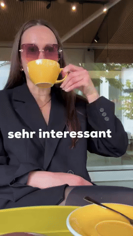 Sehr Interessant GIF