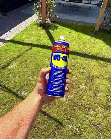 Wd40 GIF