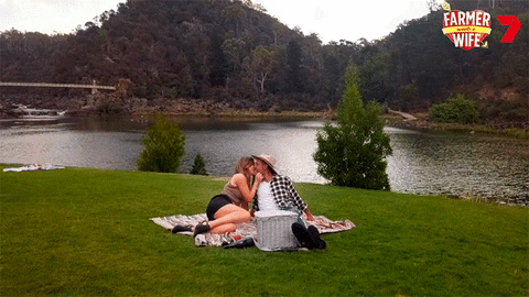 Picnic GIFs - Find & Share on GIPHY