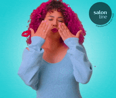 Beauty Kiss GIF by Salon Line