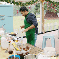 Confused Bake Off GIF by The Great British Bake Off