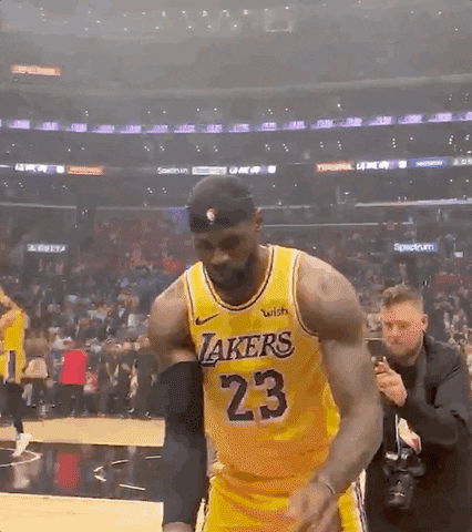 Lebron James Toss Of The Chalk GIFs - Get the best GIF on GIPHY