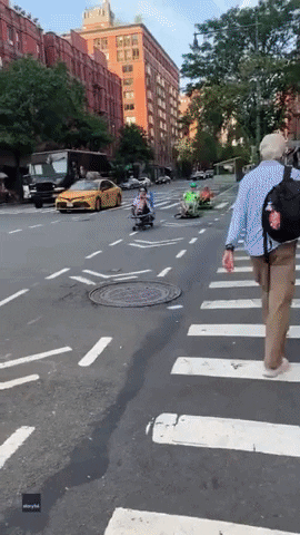 New York Leisure GIF by Storyful