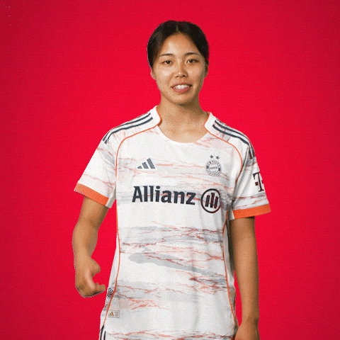 Football Soccer GIF by FC Bayern Women