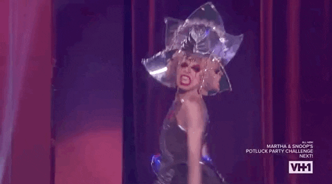 giphy.gif?cid=19f5b51aab8375e9edd92ed3e3