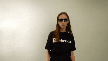 Excuse Me What GIF by Skrz.cz