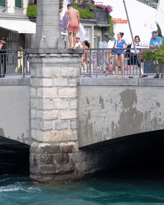 Splash Backflip GIF by Stadt Thun