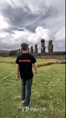 Easter Island Chills GIF by Turventur