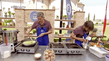 200.gif?cid=fc005b0899f9811c364d7deaf5553b8fb97a867013a06e48&rid=200.gif&ct=g