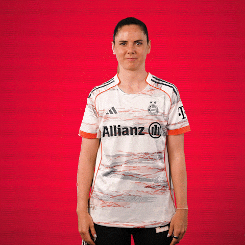 Football Soccer GIF by FC Bayern Women