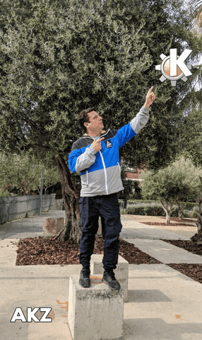 Akz GIF