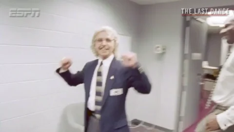 giphy.webp?cid=6c09b952j1mwfm0y8yza8cjm9