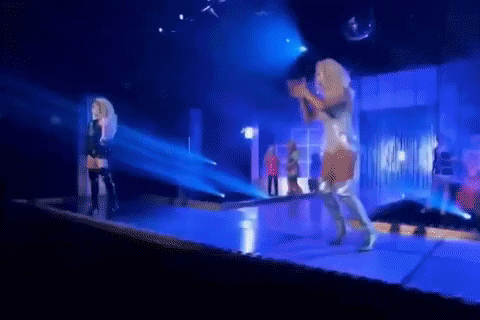 giphy.gif?cid=5e214886b46868d6d2d15da116