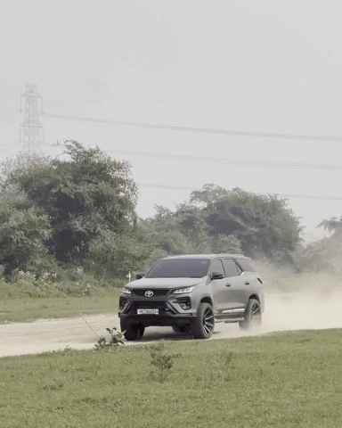 Fortuner GIF