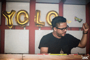 felipebarrosodasilva yolo djs tex rocklights GIF