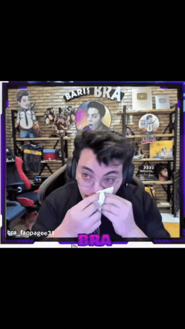 Bra Ağlamak GIF