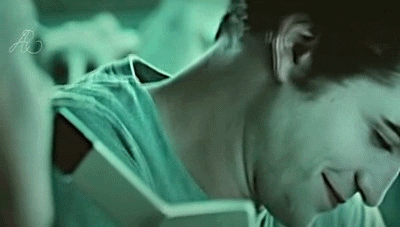 Robert Pattinson GIF - Find & Share on GIPHY